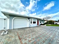 141 NE Sagamore Terrace, Port Saint Lucie, FL 34983