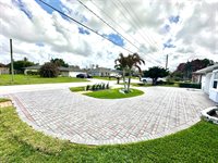 141 NE Sagamore Terrace, Port Saint Lucie, FL 34983