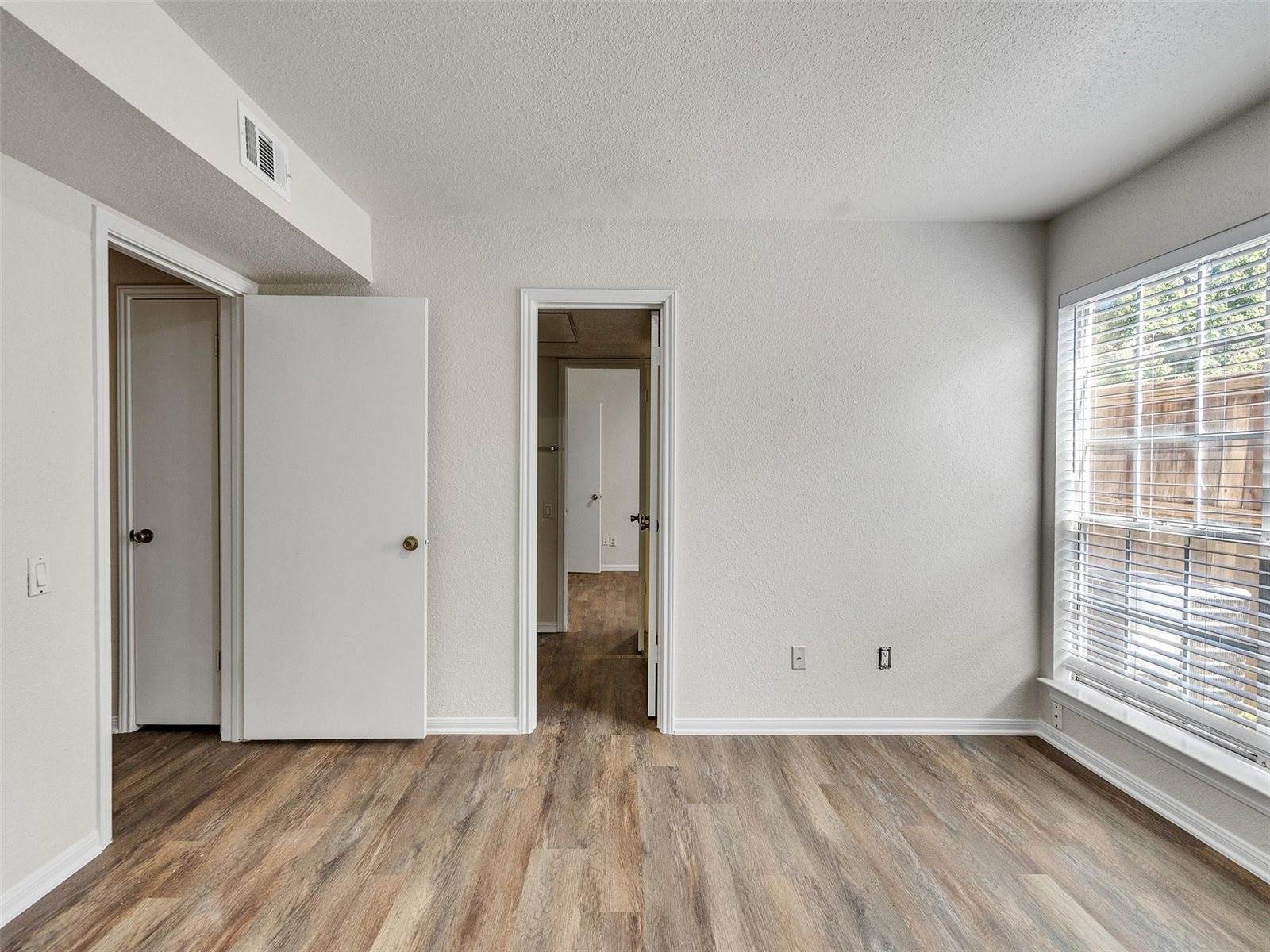 1860 White Oak Drive, #333, Houston, TX 77009