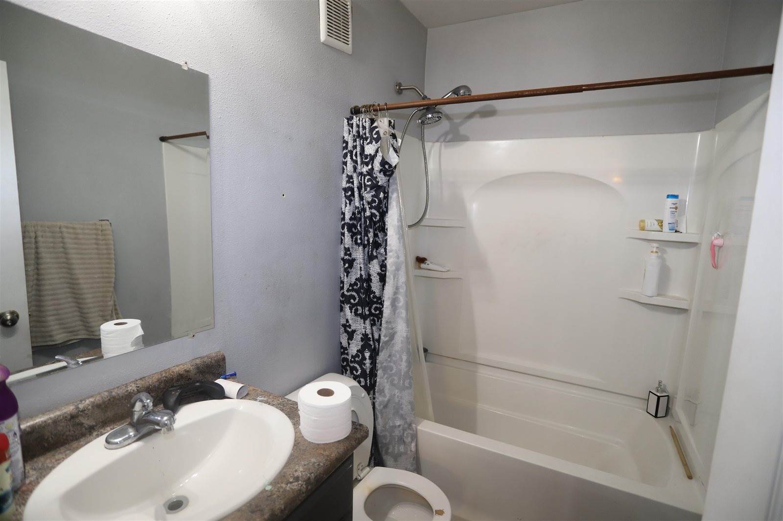 732 Lincoln Ave NW, Minot, ND 58703