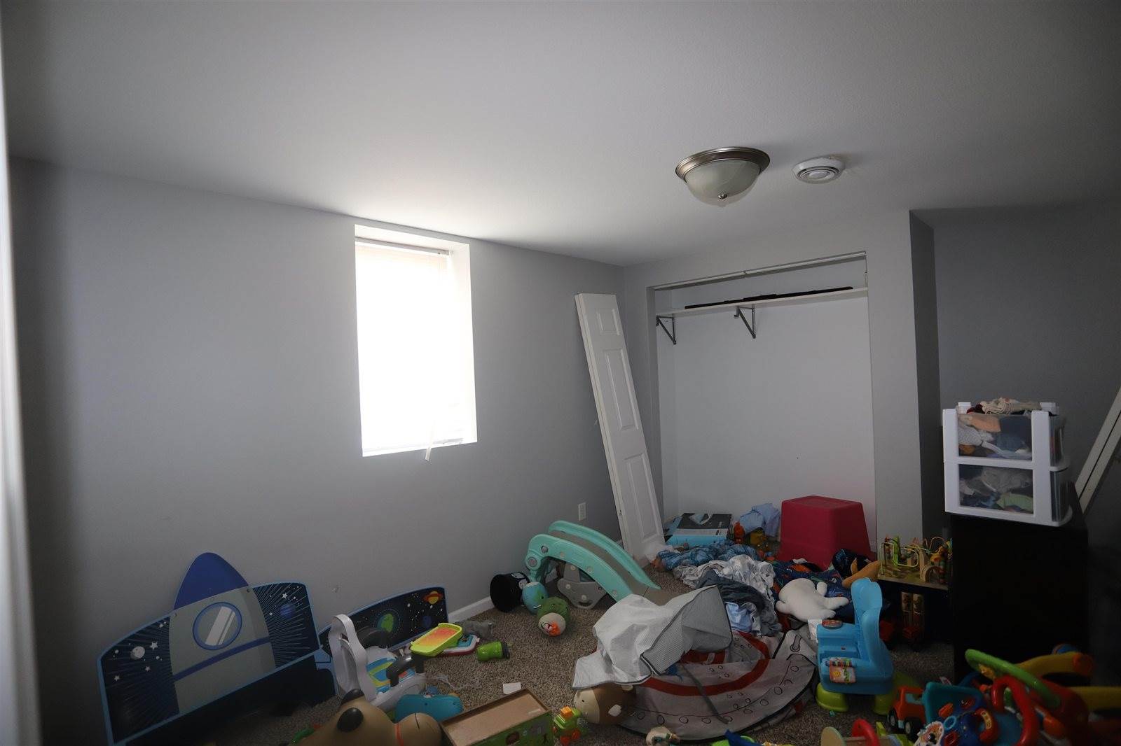 732 Lincoln Ave NW, Minot, ND 58703