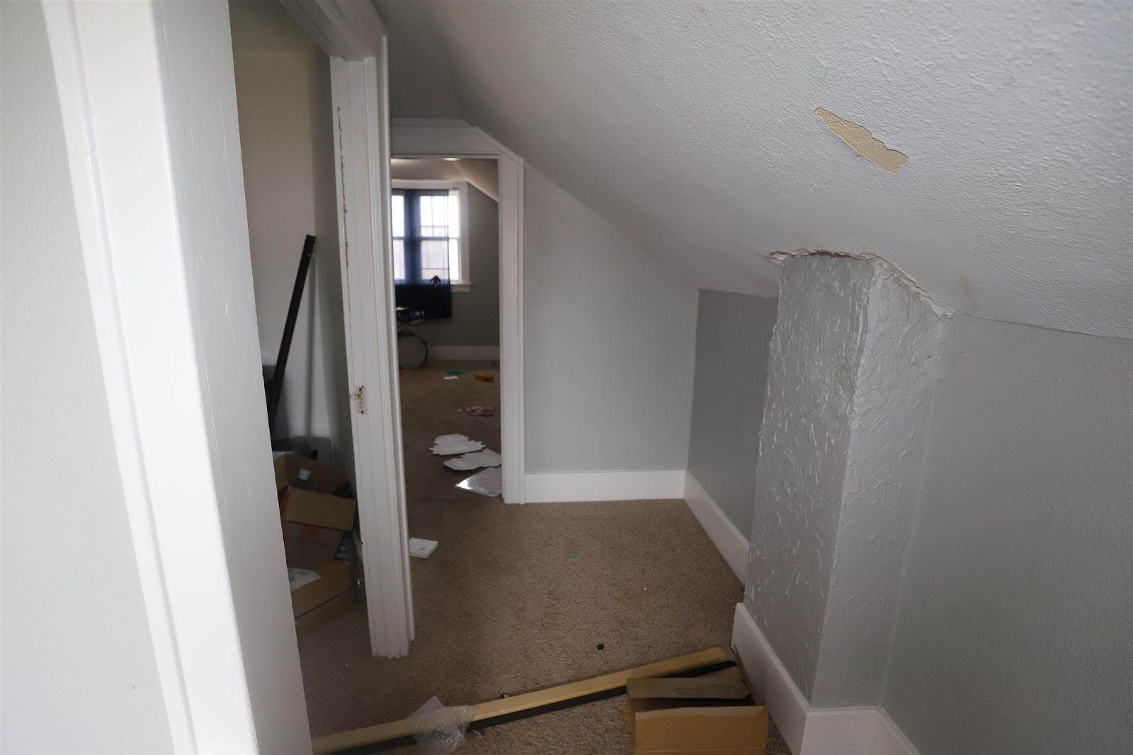 732 Lincoln Ave NW, Minot, ND 58703