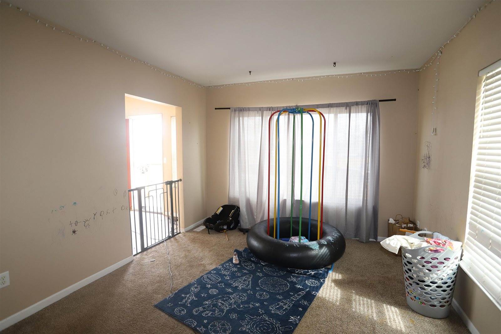 732 Lincoln Ave NW, Minot, ND 58703