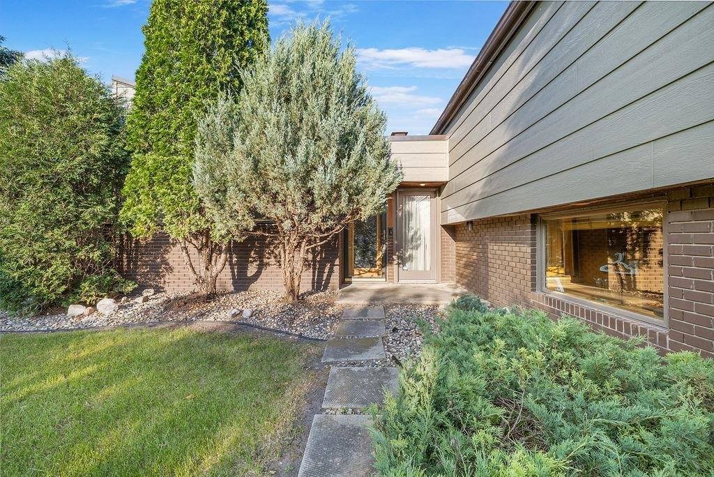 309 4th Ave SE, Mohall, ND 58761