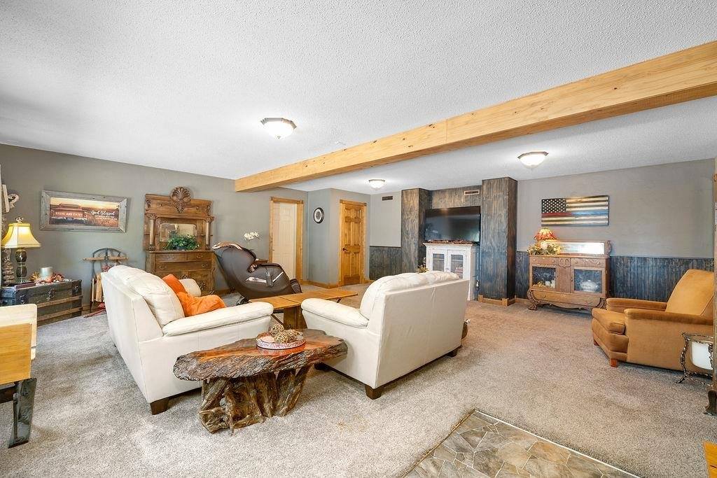 309 4th Ave SE, Mohall, ND 58761