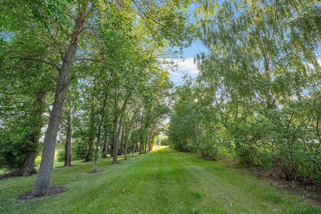 309 4th Ave SE, Mohall, ND 58761