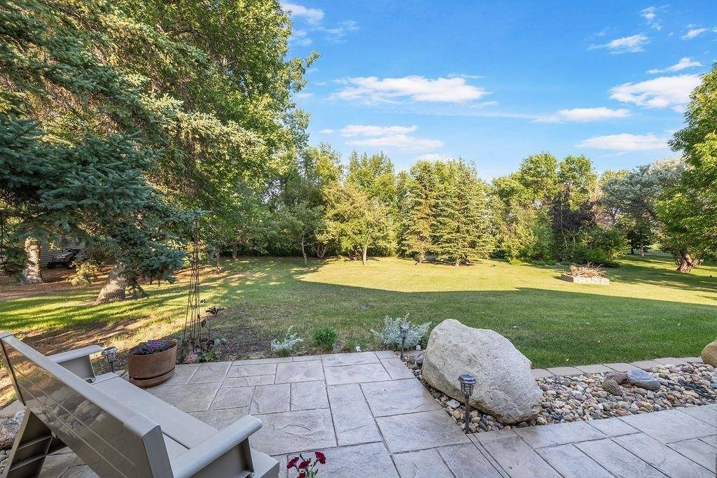 309 4th Ave SE, Mohall, ND 58761