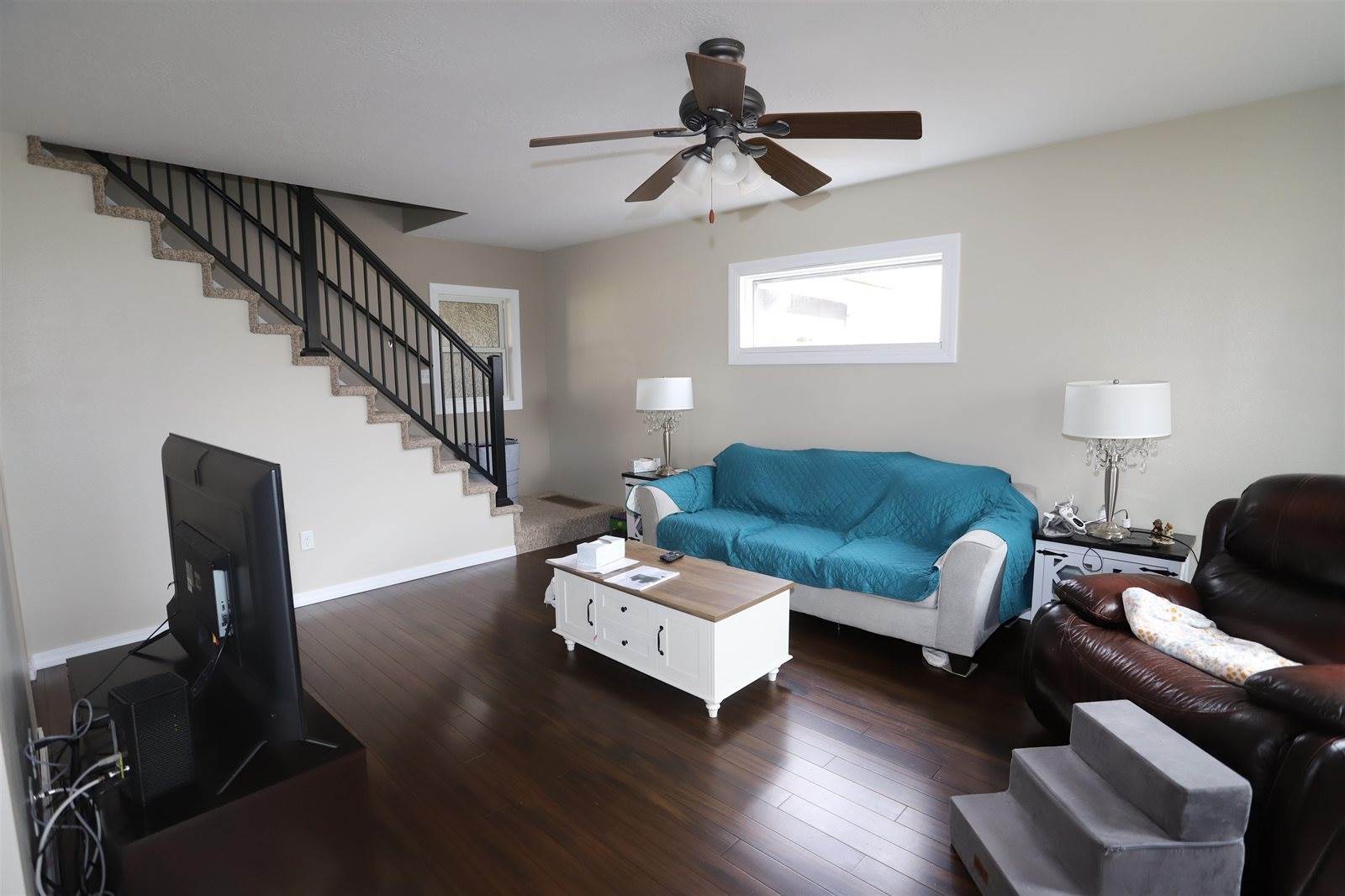 711 10th ST NW, Minot, ND 58703