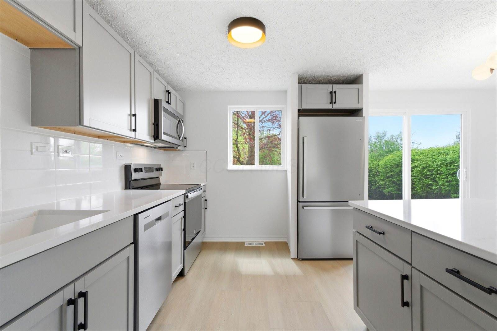 8669 Ripton Drive, Powell, OH 43065