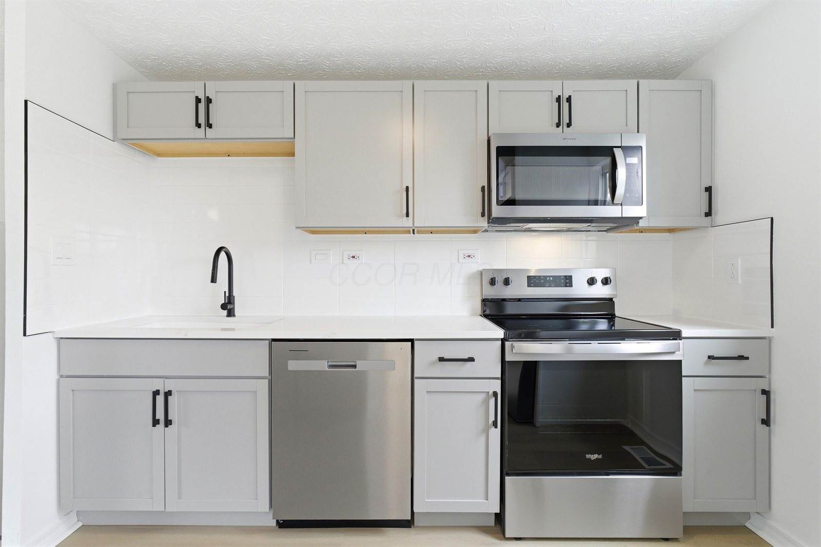 8669 Ripton Drive, Powell, OH 43065