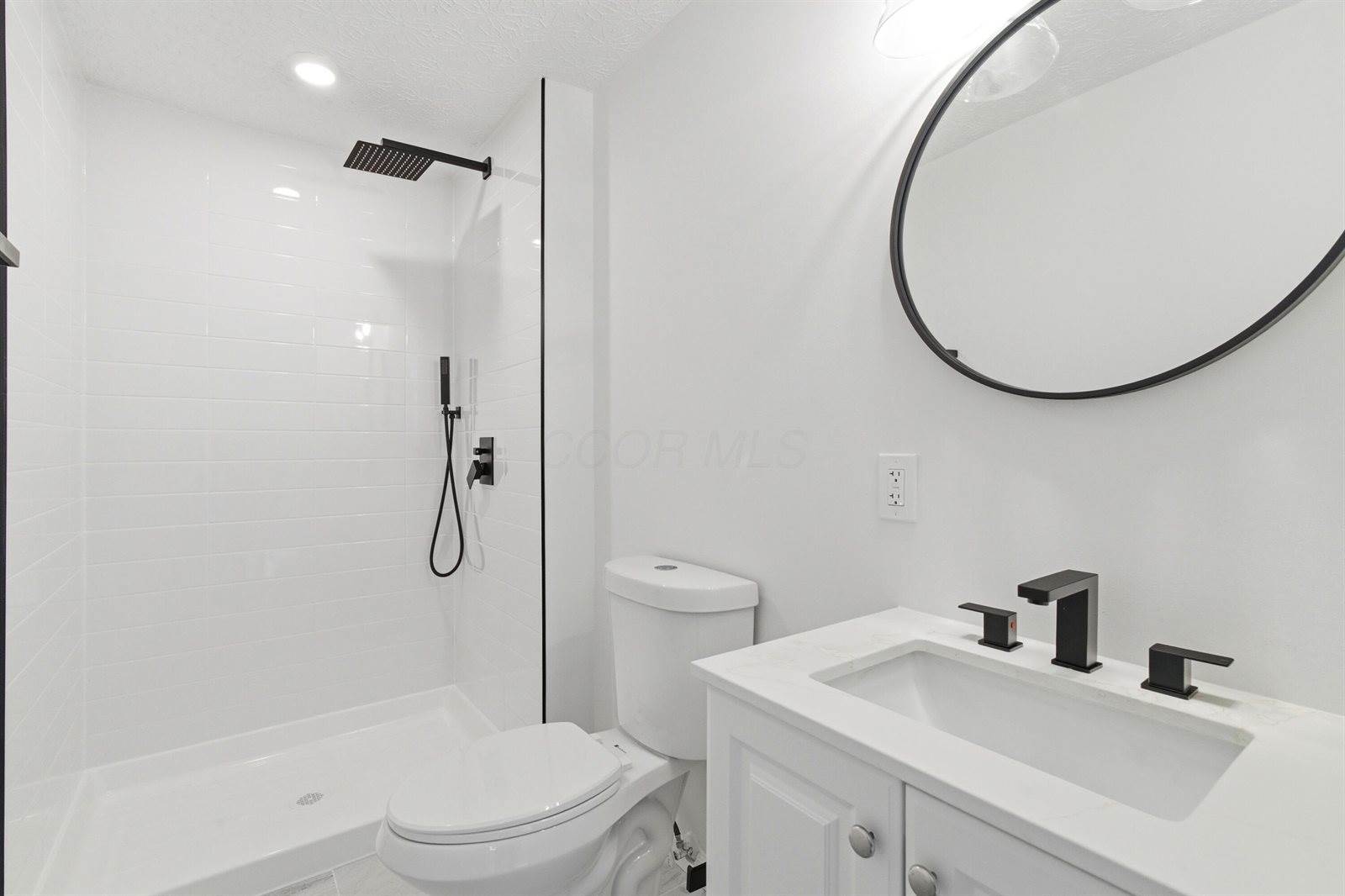 8669 Ripton Drive, Powell, OH 43065