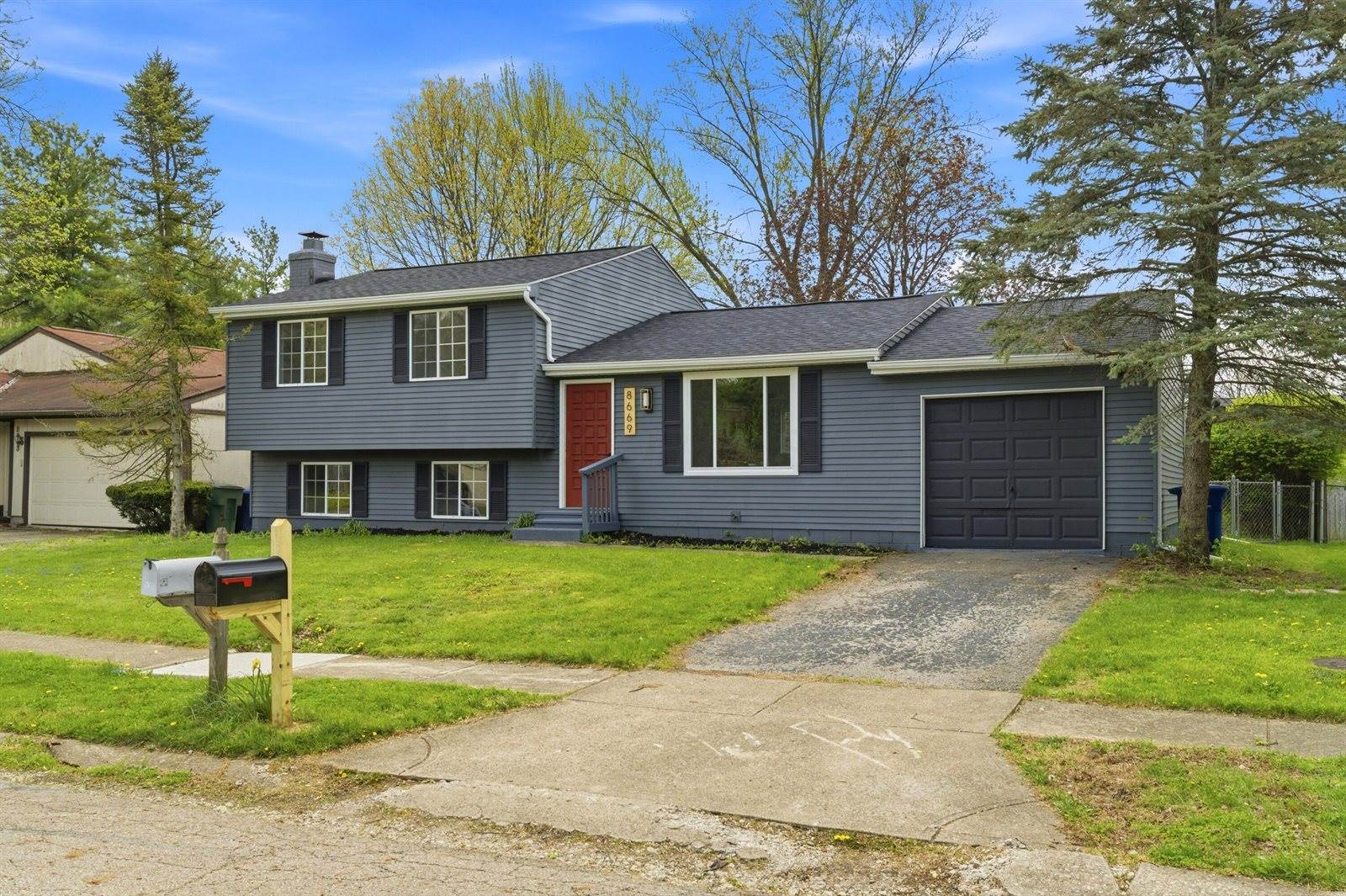 8669 Ripton Drive, Powell, OH 43065