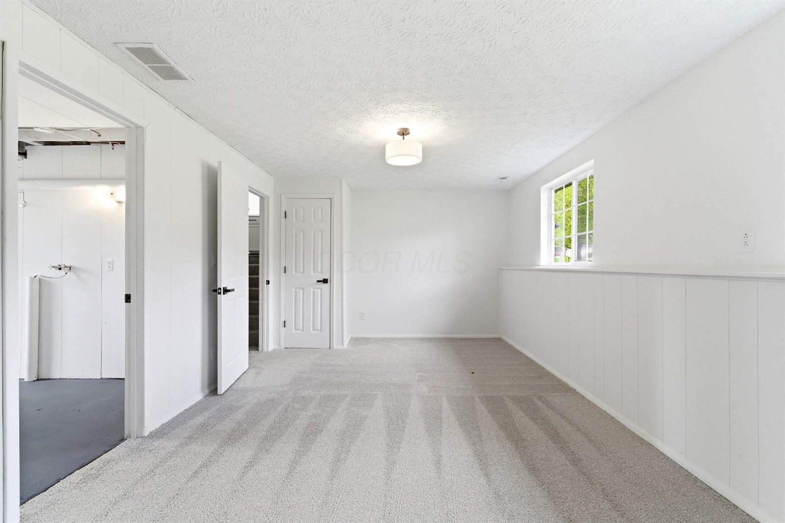 8669 Ripton Drive, Powell, OH 43065