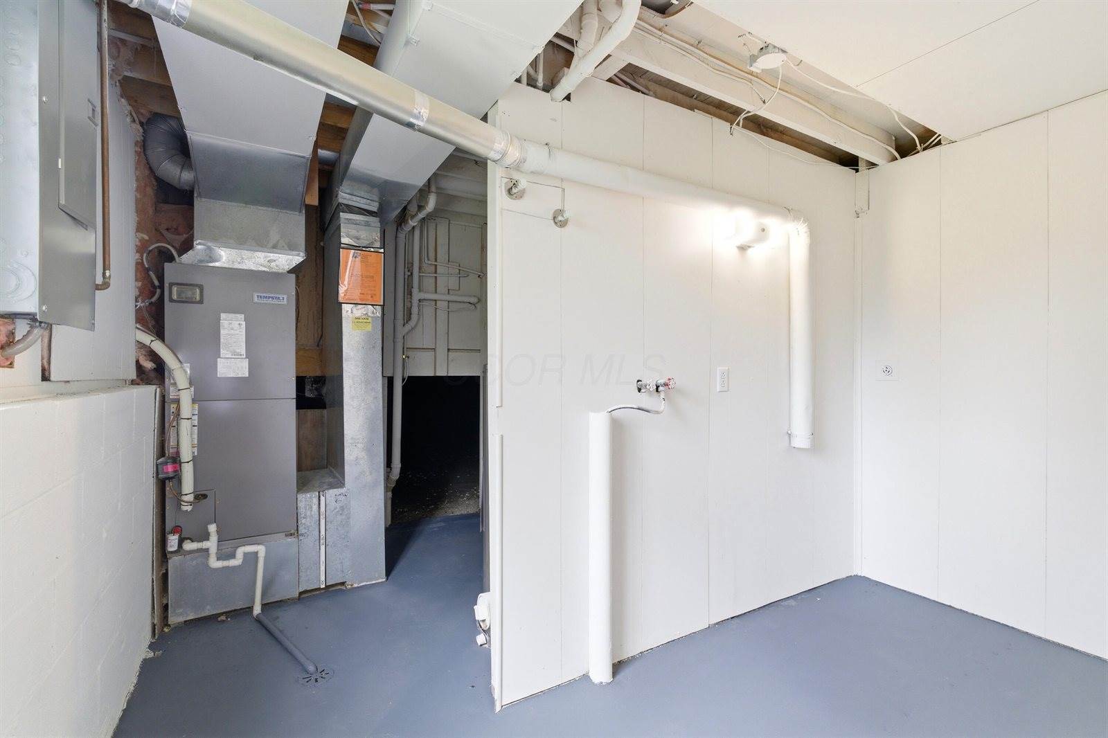 8669 Ripton Drive, Powell, OH 43065