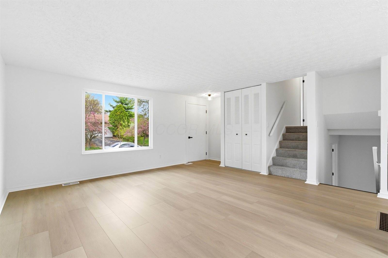 8669 Ripton Drive, Powell, OH 43065