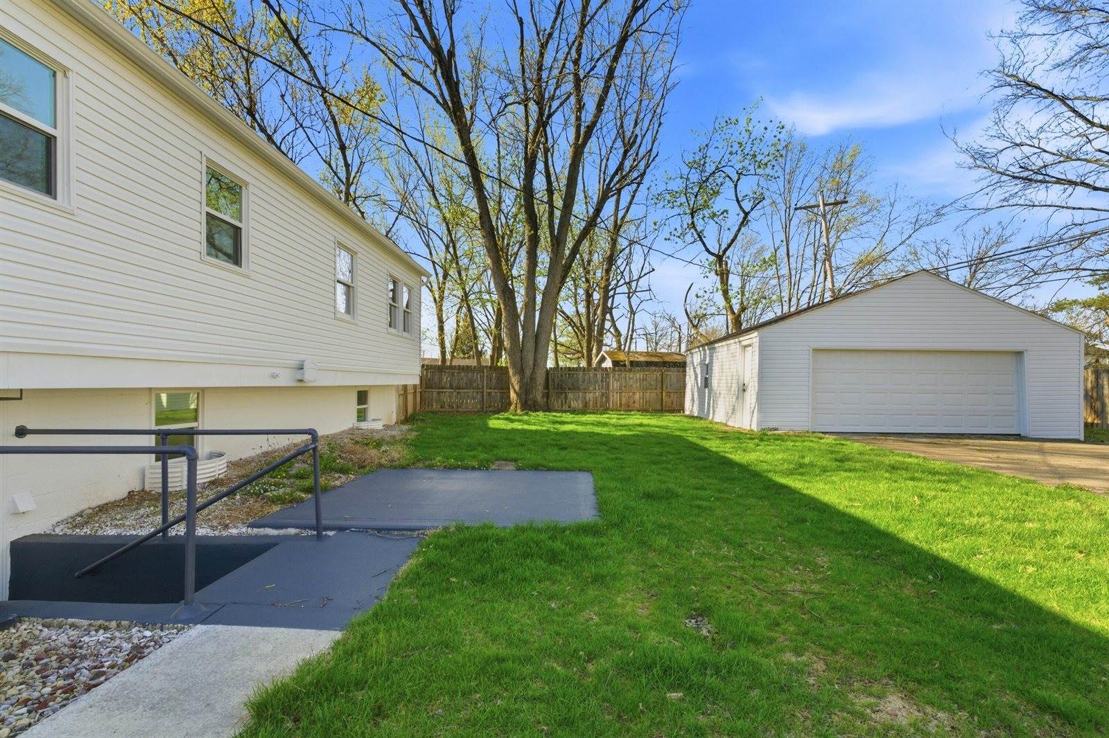 105 Crown Hill Court, Columbus, OH 43230