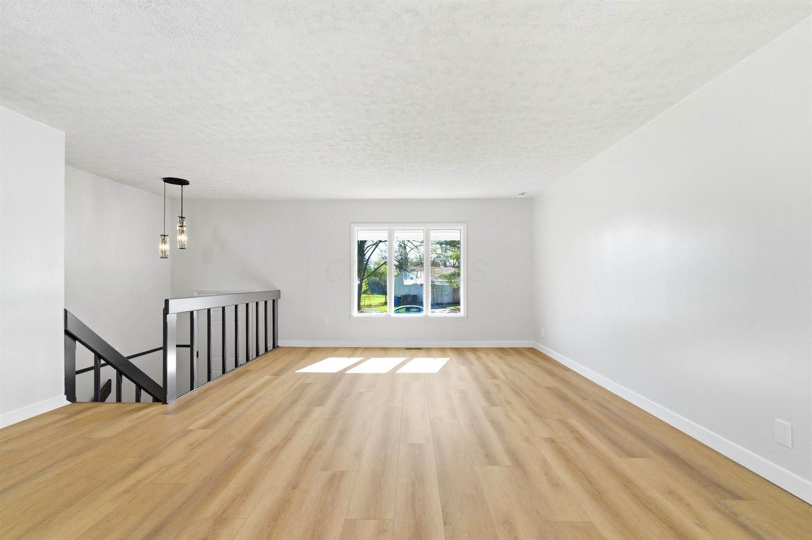 105 Crown Hill Court, Columbus, OH 43230