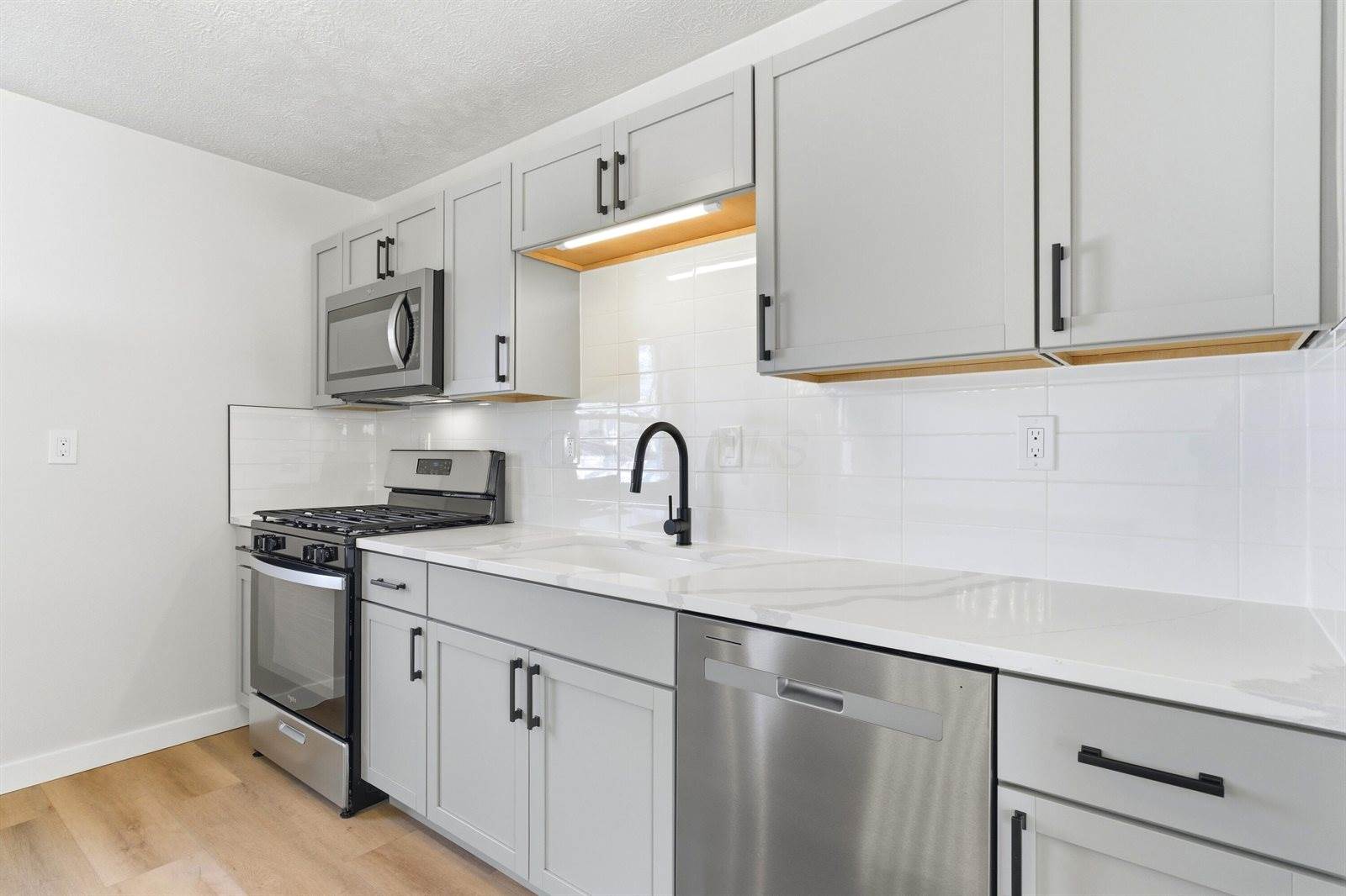 105 Crown Hill Court, Columbus, OH 43230