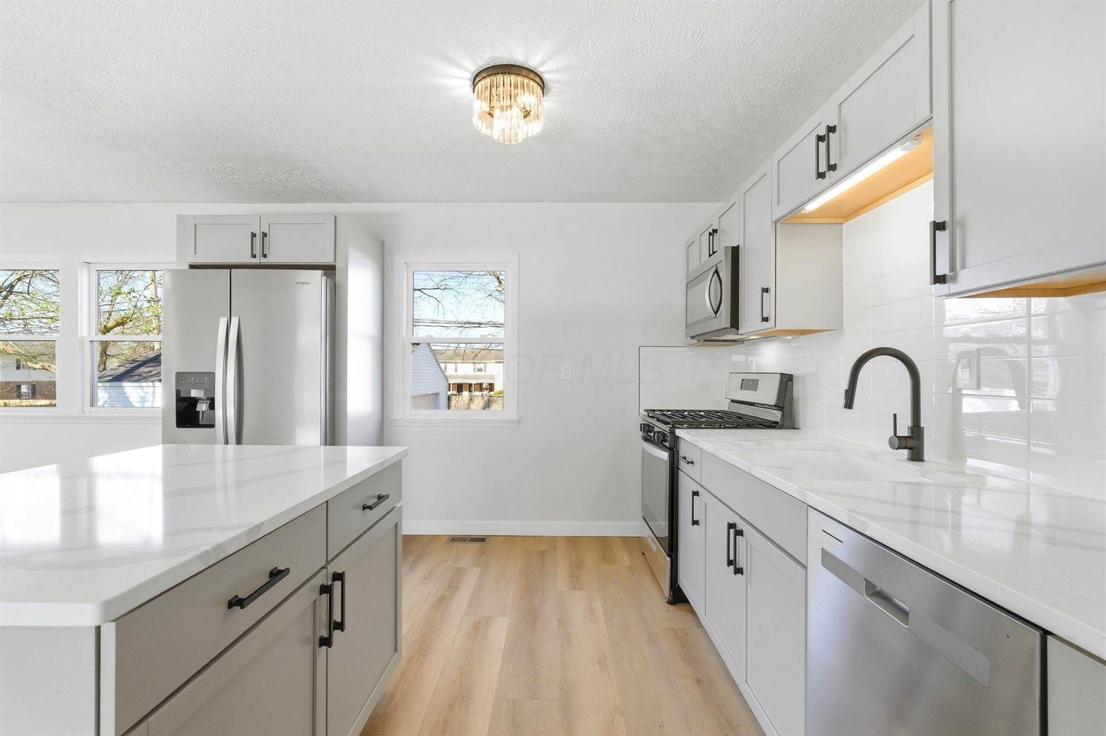 105 Crown Hill Court, Columbus, OH 43230