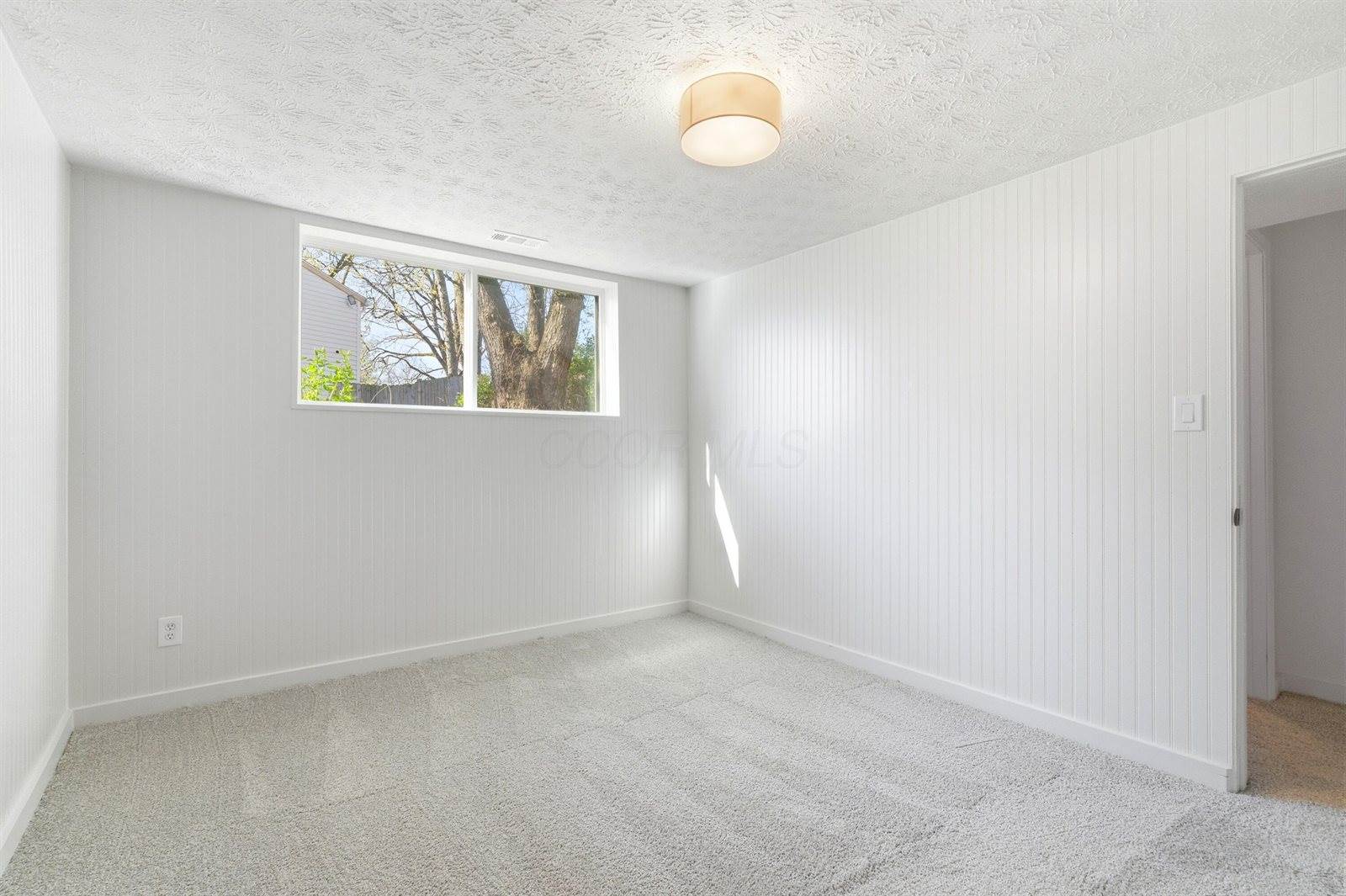 105 Crown Hill Court, Columbus, OH 43230