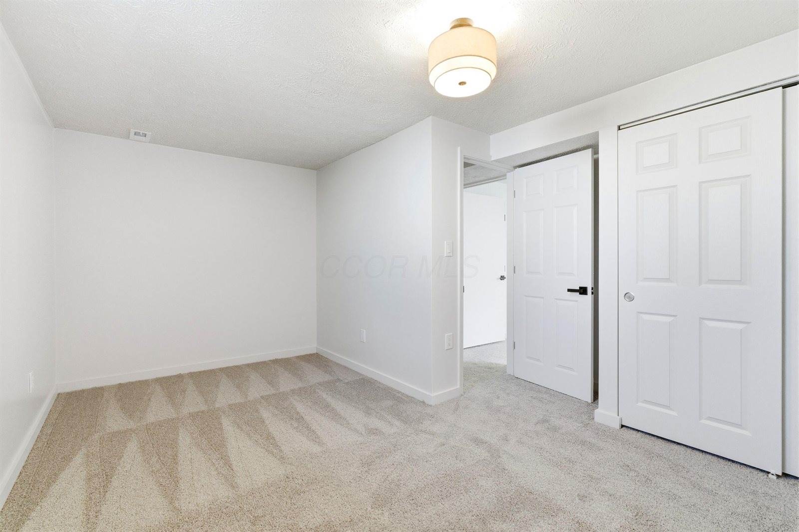 105 Crown Hill Court, Columbus, OH 43230