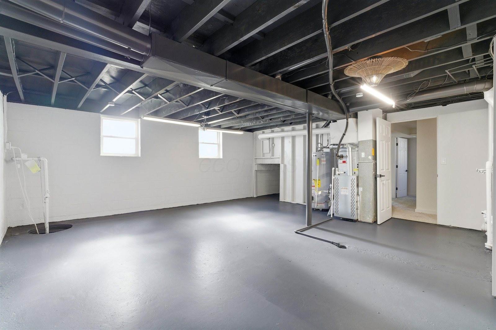 105 Crown Hill Court, Columbus, OH 43230