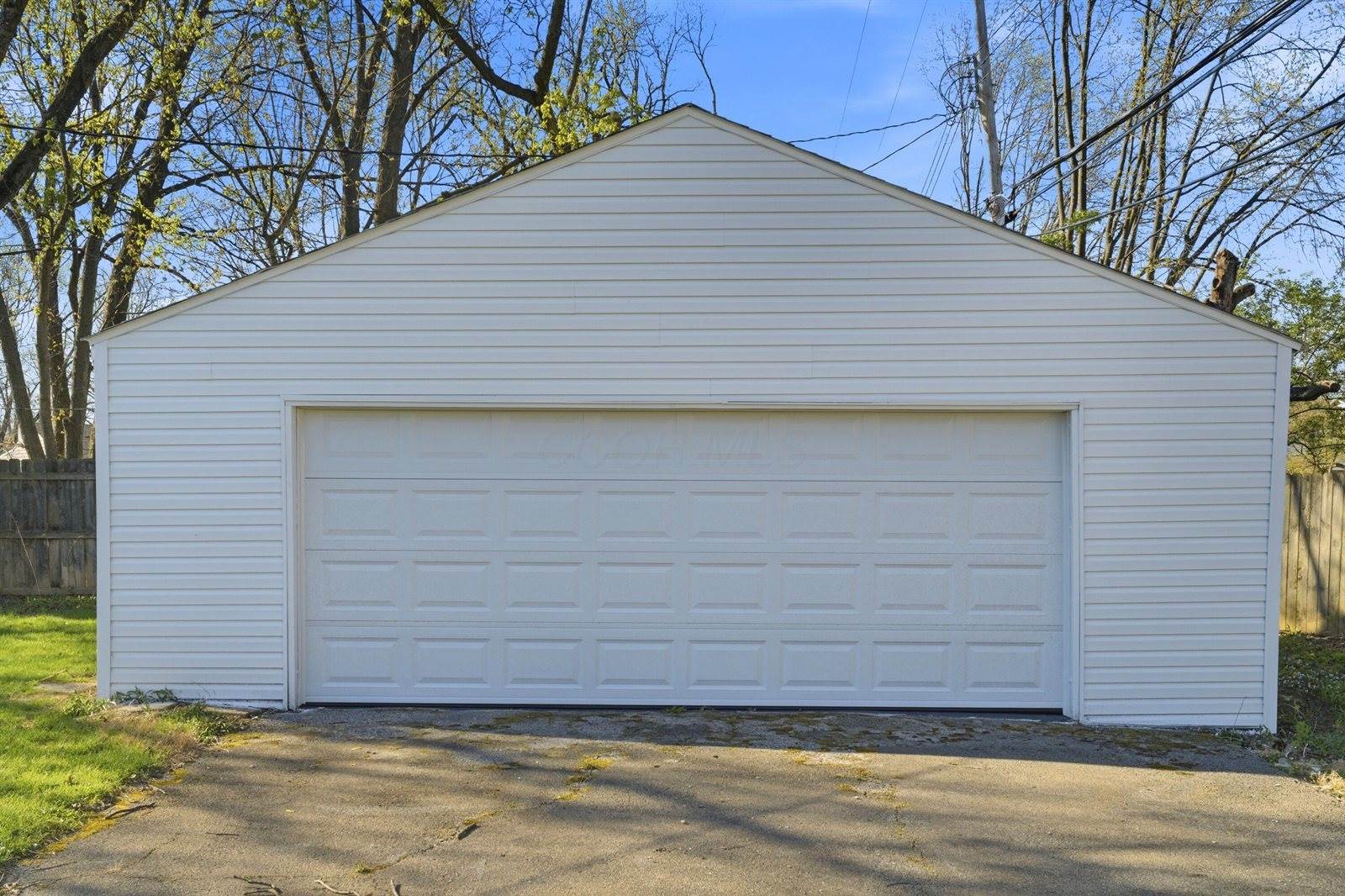 105 Crown Hill Court, Columbus, OH 43230