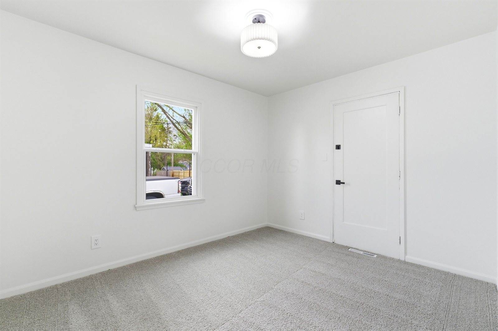 3040 Templeton Road, Columbus, OH 43209