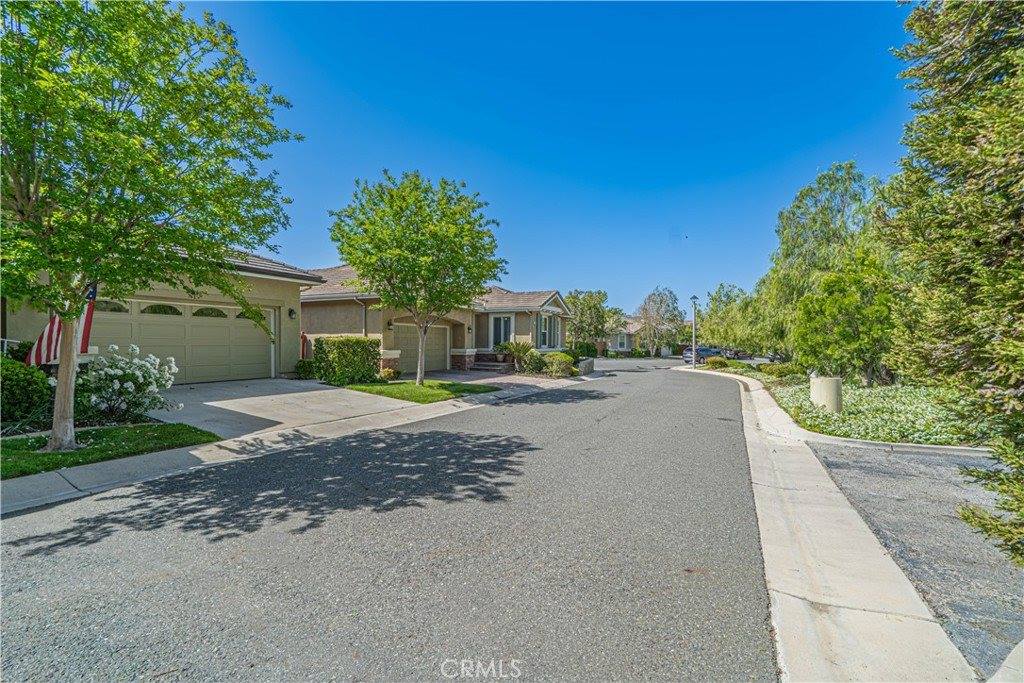 19534 Eleven Court, Newhall, CA 91321