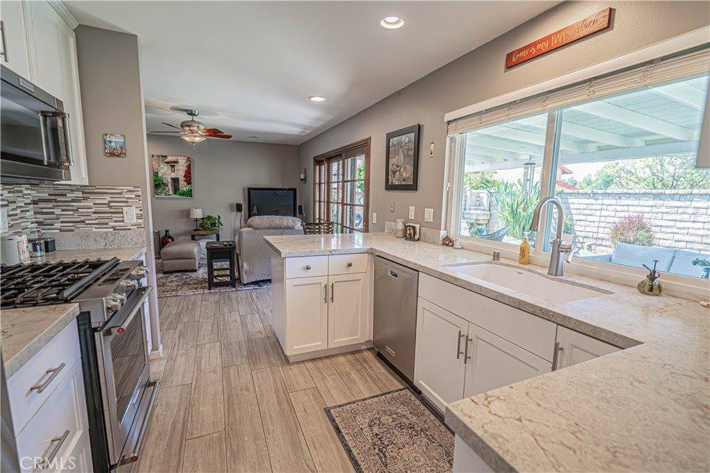 27939 Caraway Lane, Saugus, CA 91350