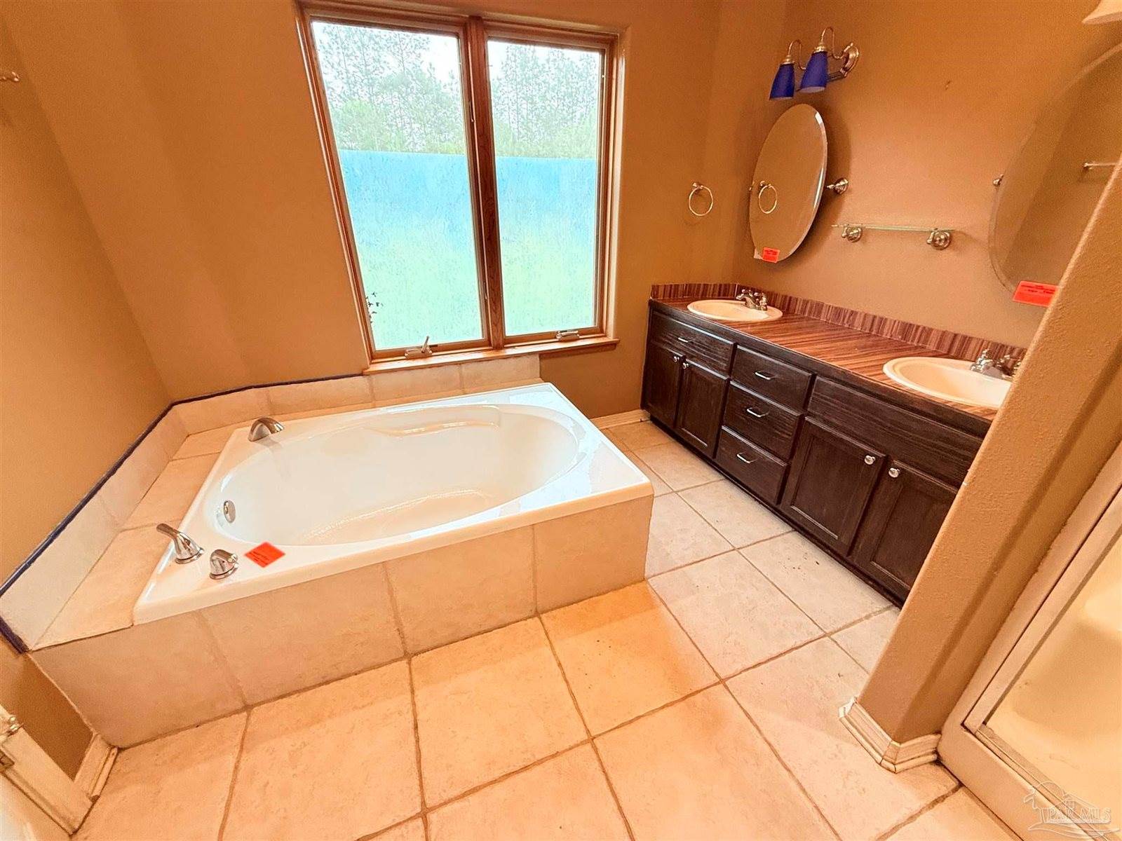 11307 Boundary Line Rd, Milton, FL 32583