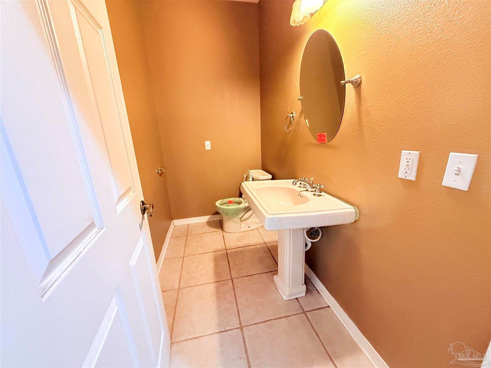 11307 Boundary Line Rd, Milton, FL 32583