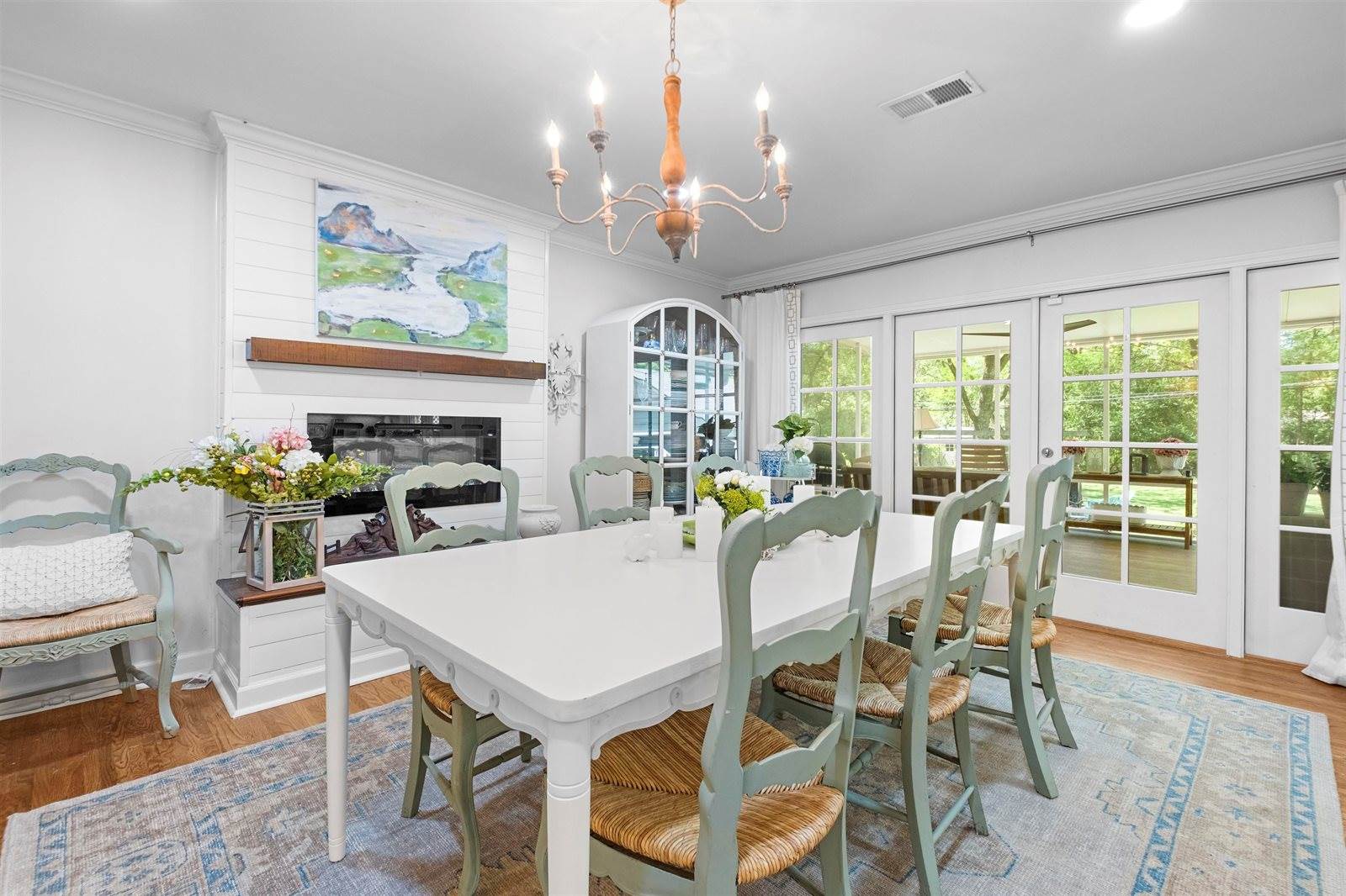 17 Mary Ann Dr, Memphis, TN 38117