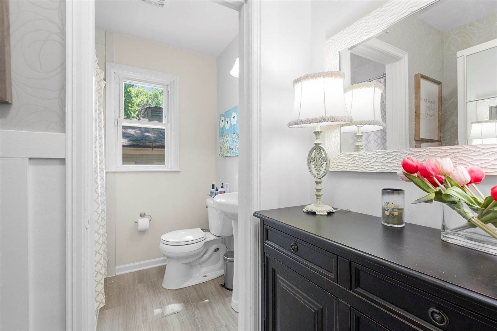 17 Mary Ann Dr, Memphis, TN 38117