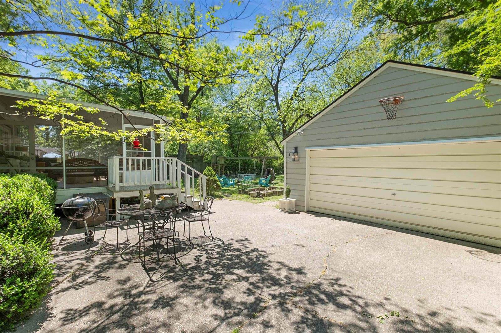 17 Mary Ann Dr, Memphis, TN 38117