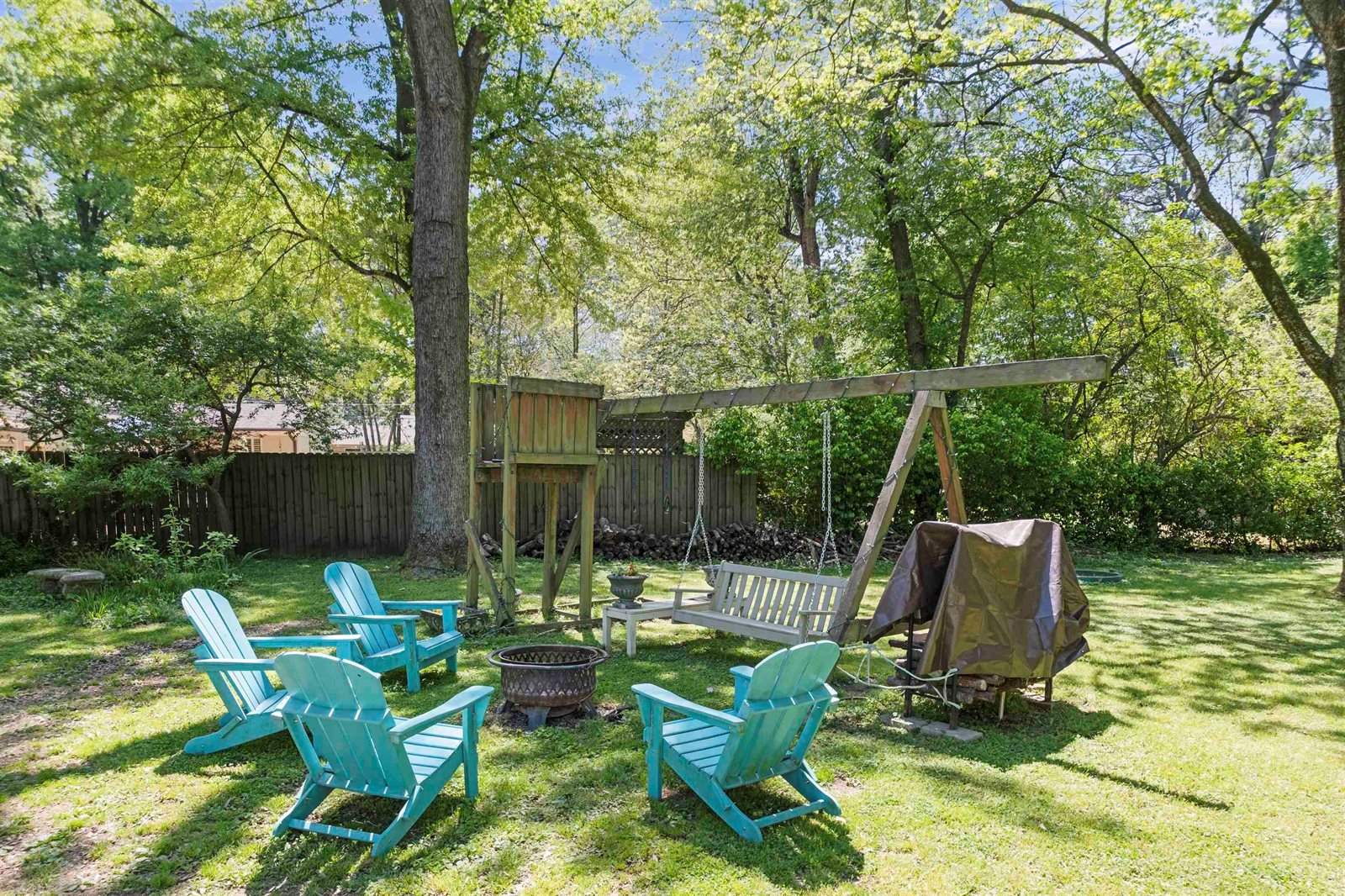 17 Mary Ann Dr, Memphis, TN 38117