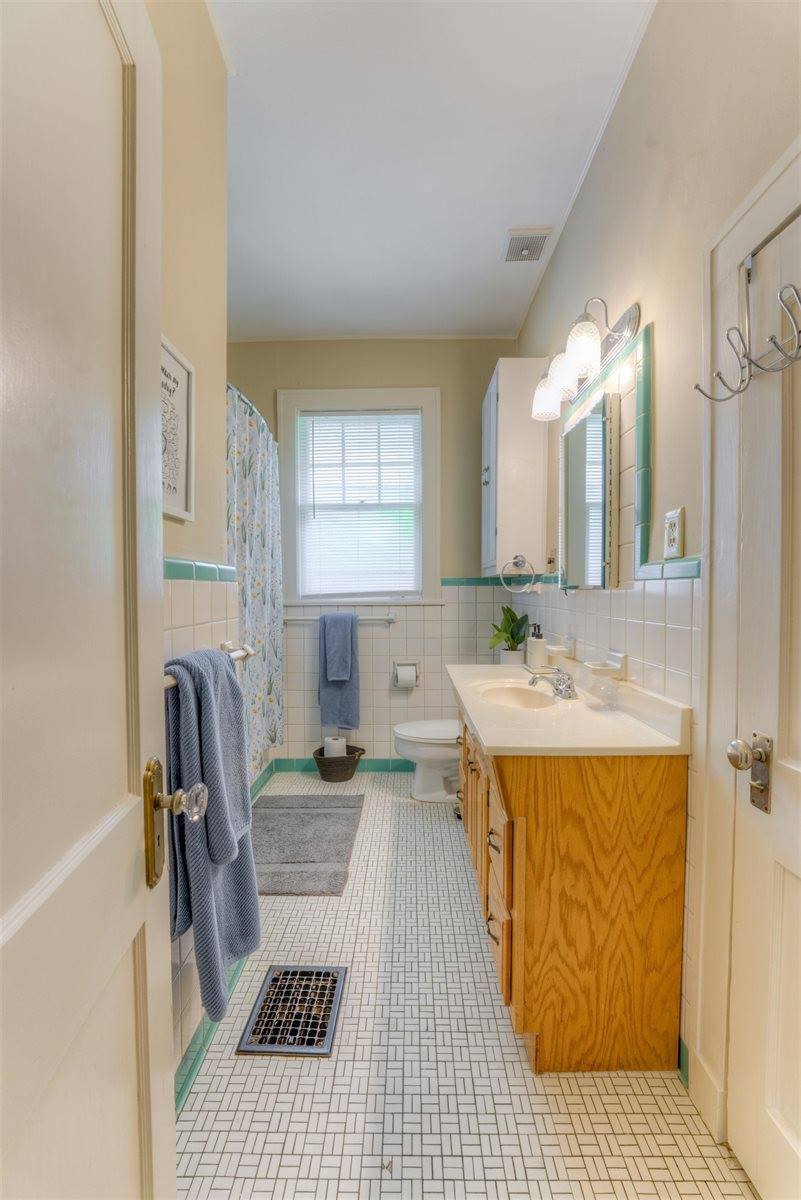 239 Angelus St, Memphis, TN 38112