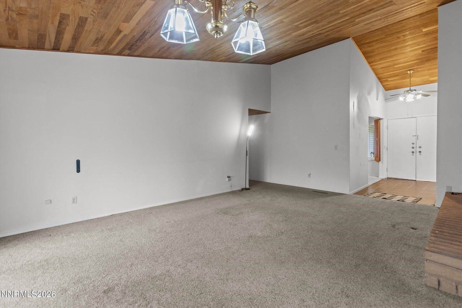 4960 Lakeside Drive, Reno, NV 89509