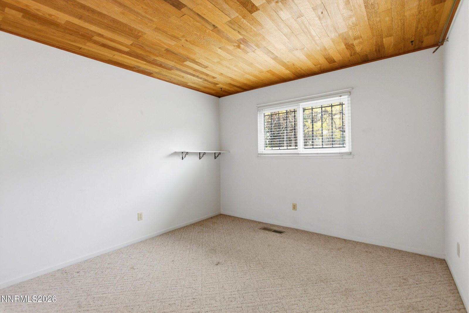 4960 Lakeside Drive, Reno, NV 89509