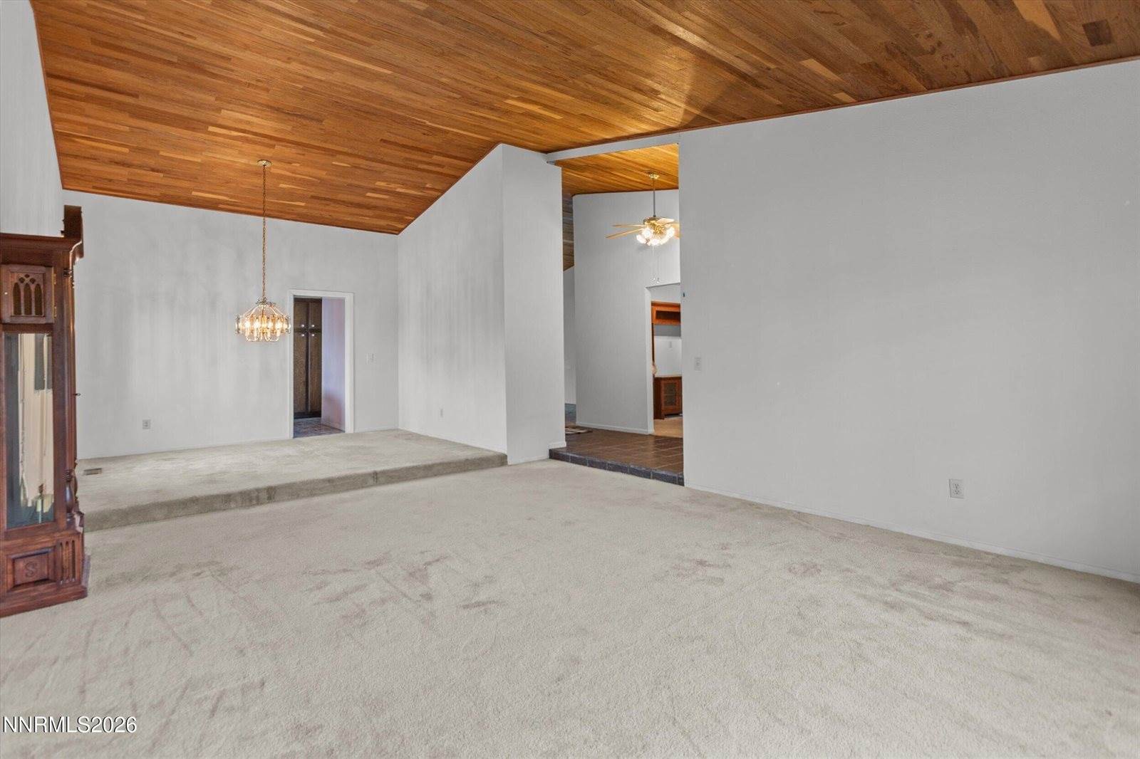 4960 Lakeside Drive, Reno, NV 89509