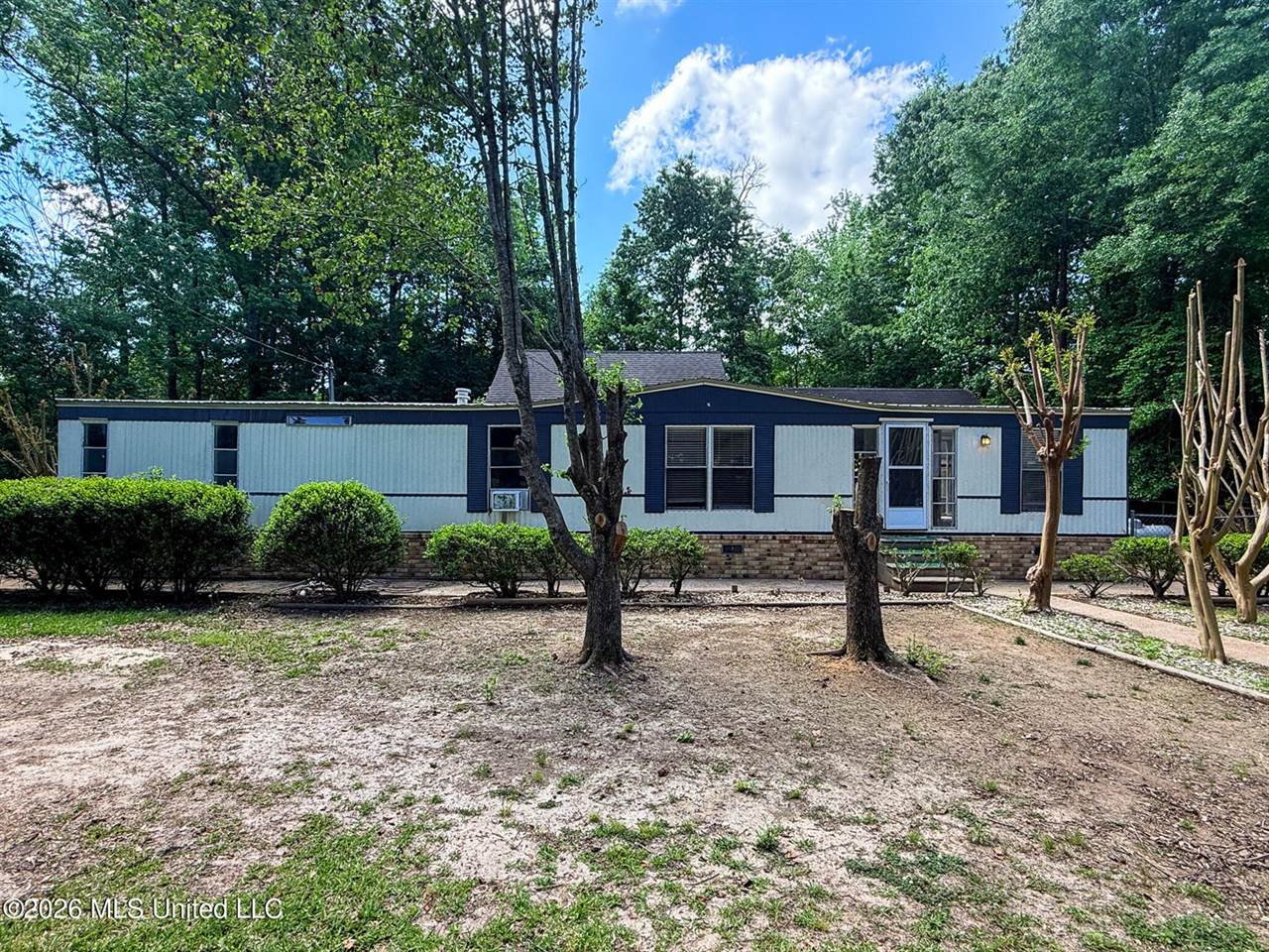 143 Maple Street, Florence, MS 39073