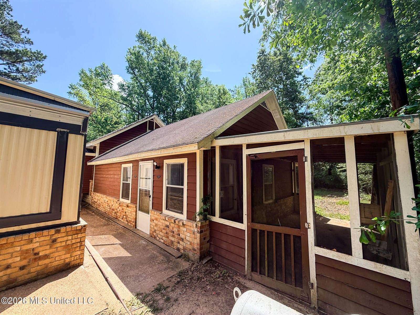 143 Maple Street, Florence, MS 39073