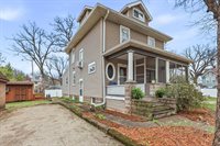 1587 34th Avenue, Moline, IL 61265