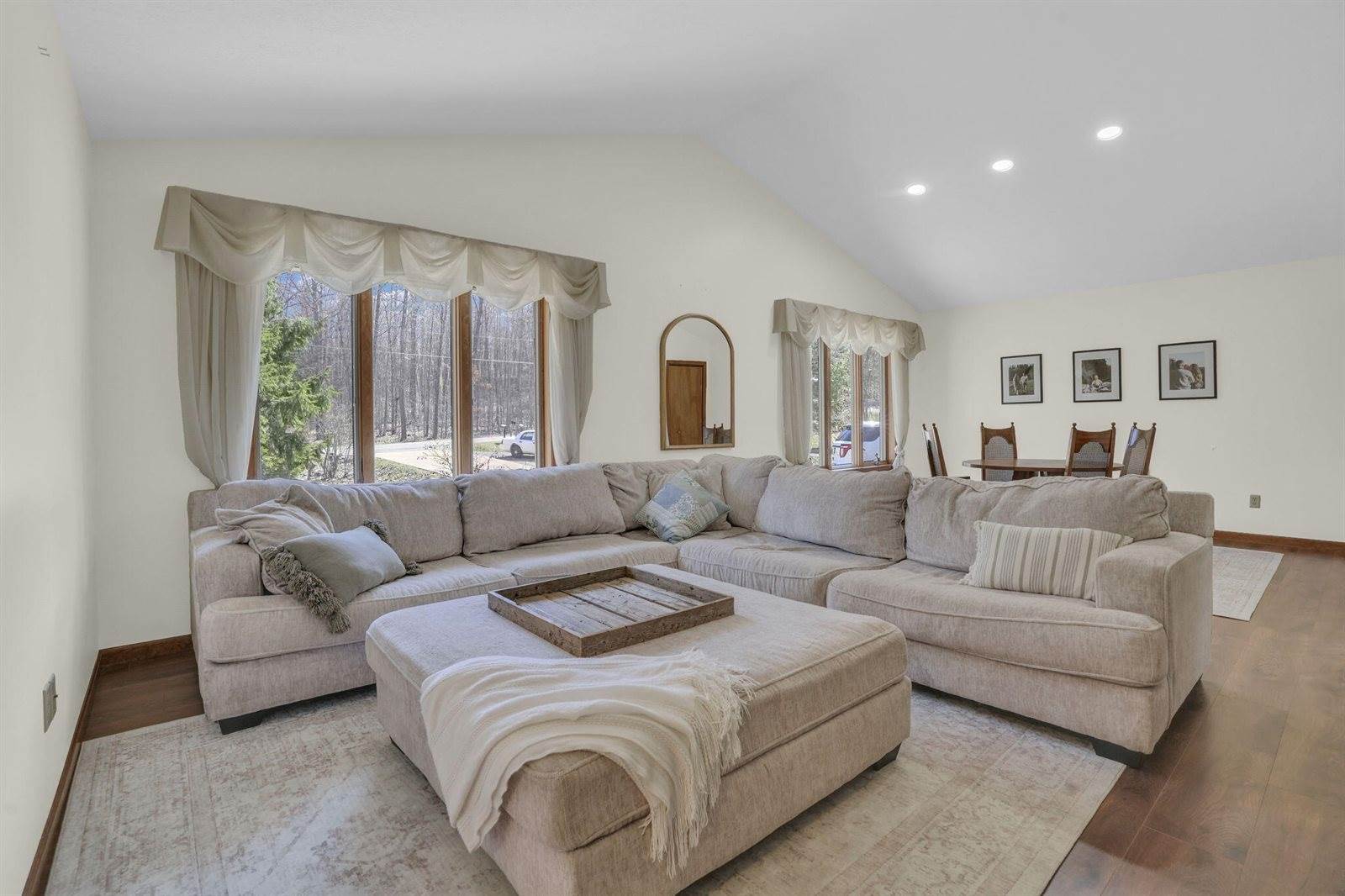 8675 North Loxley Road, Roscommon, MI 48653