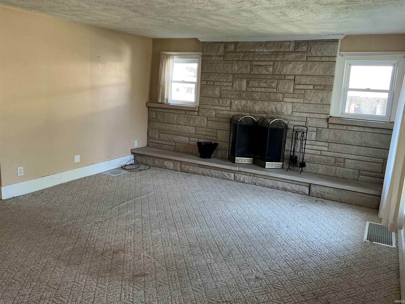 524 E Kickapoo, Hartford City, IN 47348