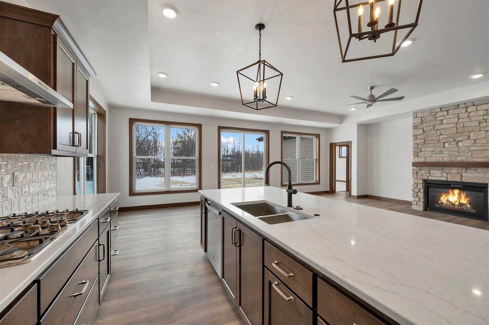 1617 North Honeysuckle Circle, De Pere, WI 54115