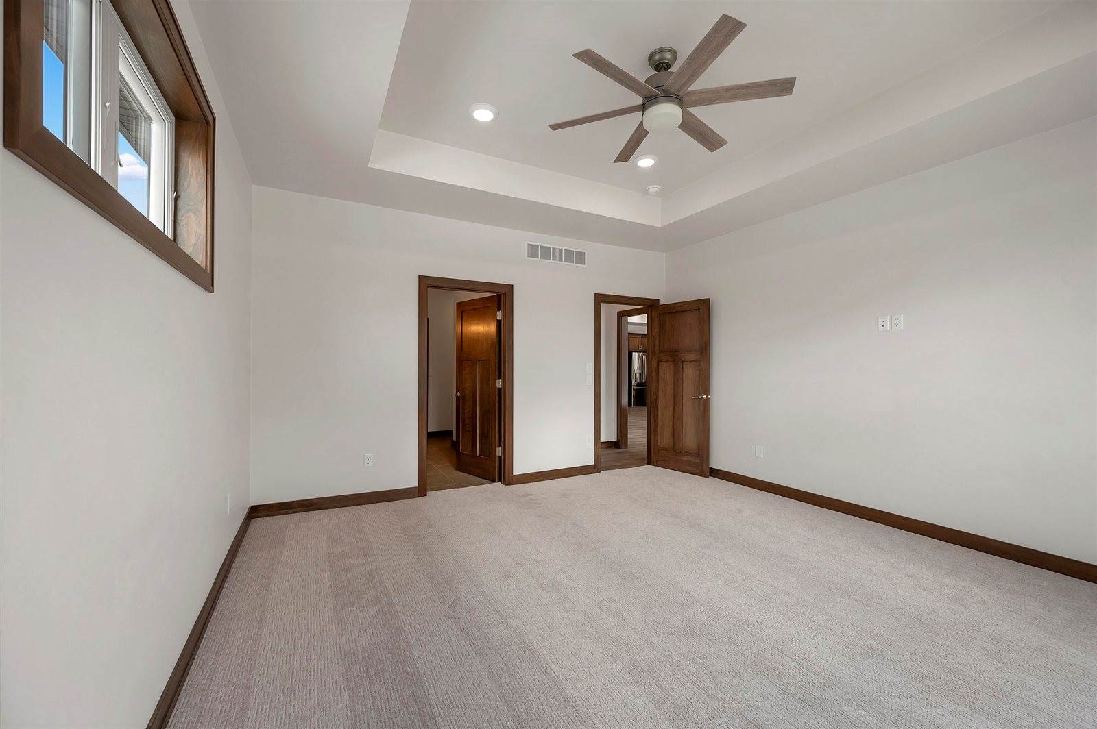 1617 North Honeysuckle Circle, De Pere, WI 54115