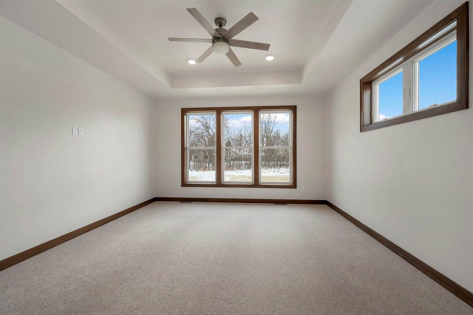 1617 North Honeysuckle Circle, De Pere, WI 54115