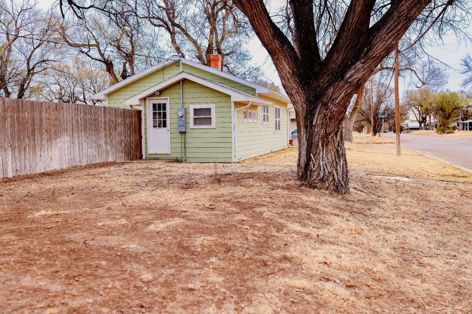 330 Point Rock Street, Elkhart, KS 67950