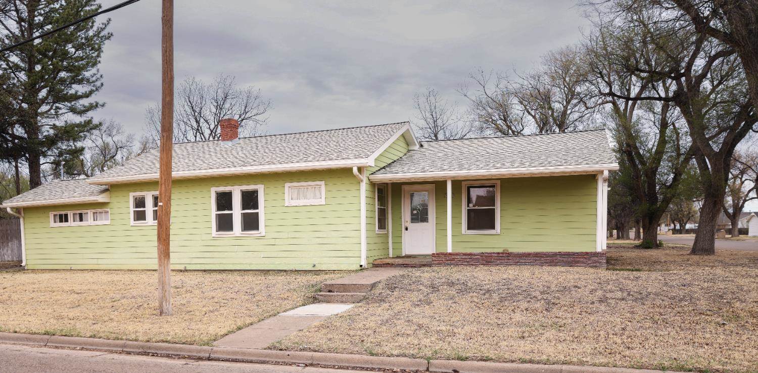 330 Point Rock Street, Elkhart, KS 67950